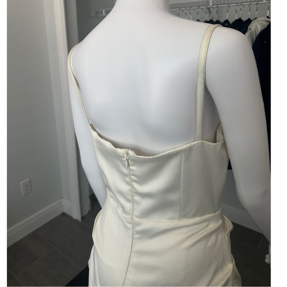 House of CB - FLORA IVORY SATIN CORSET DRESS Midi - Picture 8 of 15